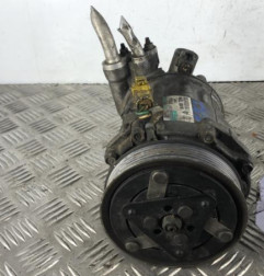 Compresseur clim PEUGEOT 407 Photo n°1