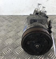 Compresseur clim RENAULT CAPTUR 1 Photo n°1