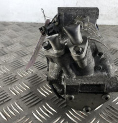 Compresseur clim RENAULT CAPTUR 1 Photo n°3