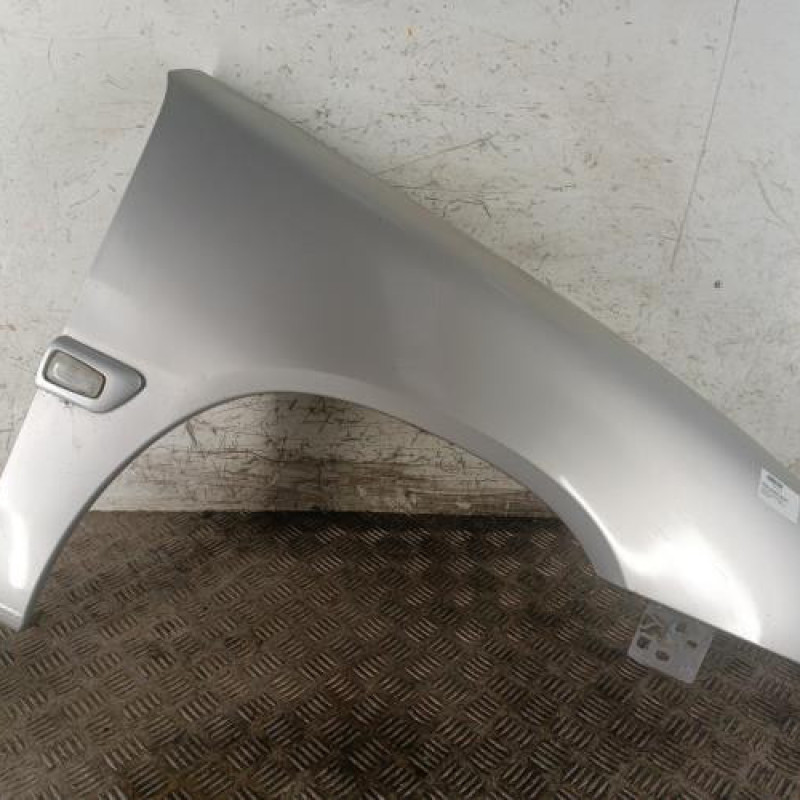 Aile avant droit CITROEN SAXO