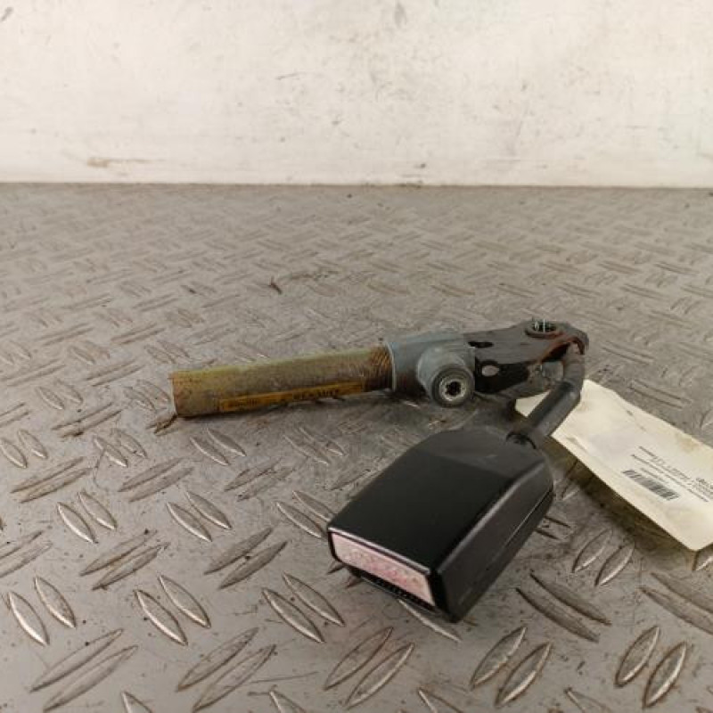 Attache ceinture avant gauche RENAULT TWINGO 1