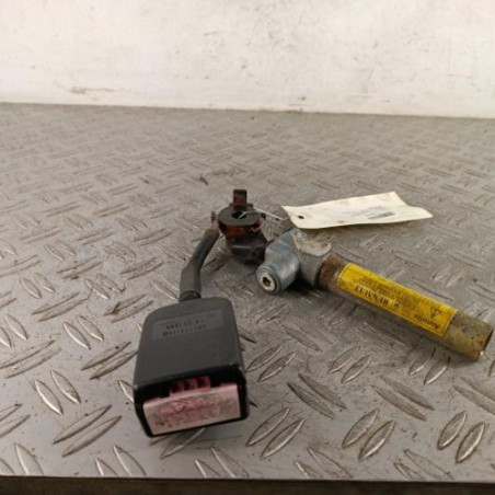 Attache ceinture avant gauche RENAULT TWINGO 1