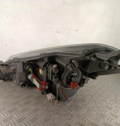 Optique avant principal droit (feux)(phare) TOYOTA YARIS 3