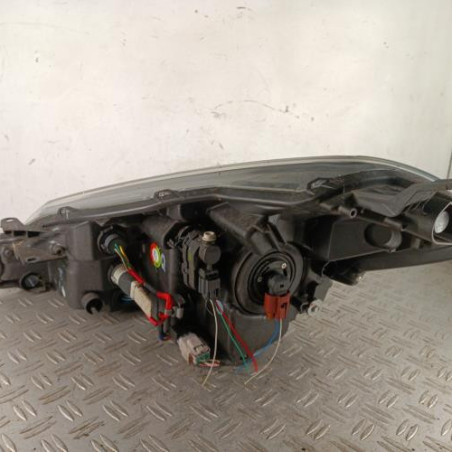 Optique avant principal droit (feux)(phare) TOYOTA YARIS 3