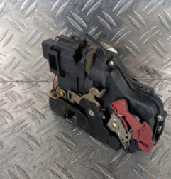 Serrure avant droit AUDI A4 2