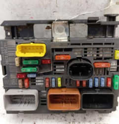 Boitier servitude moteur (BSM) PEUGEOT PARTNER 2 Photo n°1