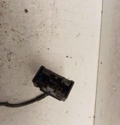 Attache ceinture avant gauche PEUGEOT PARTNER 2 Photo n°3