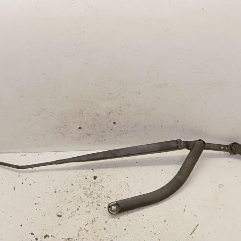 Bras essuie glace avant droit RENAULT SCENIC 2