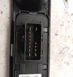 Interrupteur de leve vitre avant gauche PEUGEOT 207 Photo n°4