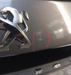 Malle/Hayon arriere PEUGEOT 208 2 Photo n°4