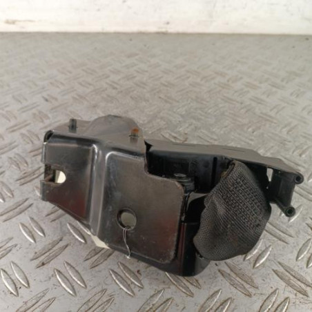 Attache ceinture arriere gauche RENAULT CLIO 3