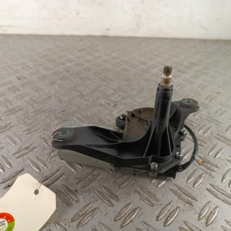 Moteur essuie glace arriere OPEL CORSA C