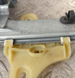 Leve vitre electrique avant gauche RENAULT CLIO 4