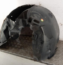 Pare boue avant gauche RENAULT MEGANE 3 Photo n°1