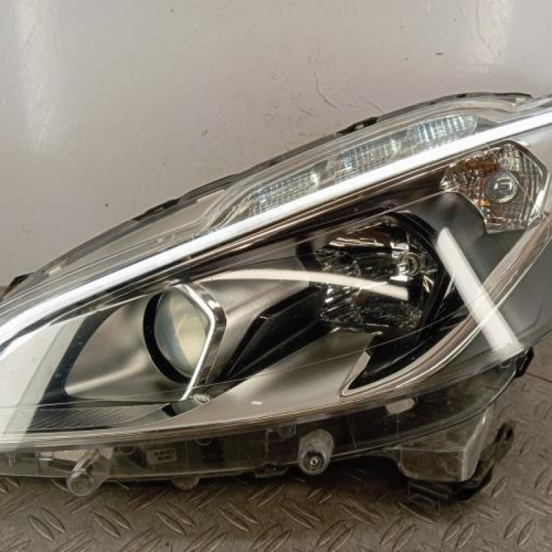 Optique avant principal gauche (feux)(phare) PEUGEOT 208 1