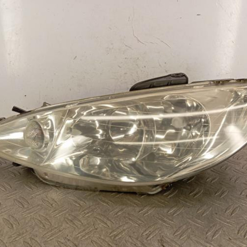 Optique avant principal gauche (feux)(phare) PEUGEOT 206