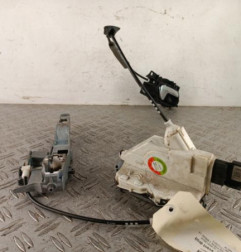 Serrure avant droit PEUGEOT 308 1 SW Photo n°1