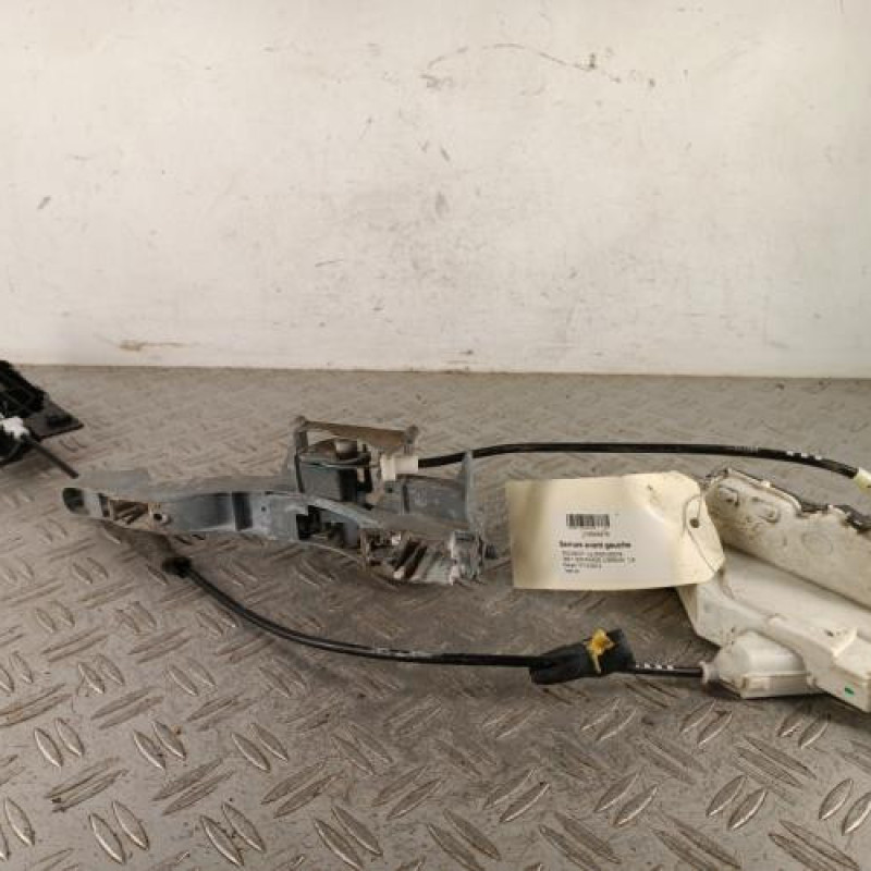 Serrure avant gauche PEUGEOT 308 1 SW