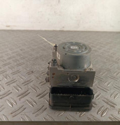 Bloc ABS (freins anti-blocage) VOLKSWAGEN GOLF 7 Photo n°3