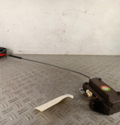 Serrure avant droit FORD FIESTA 4 Photo n°1