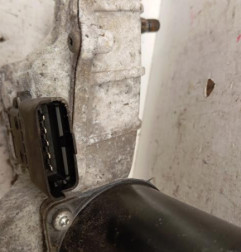 Moteur essuie glace avant droit RENAULT GRAND SCENIC 3 Photo n°3