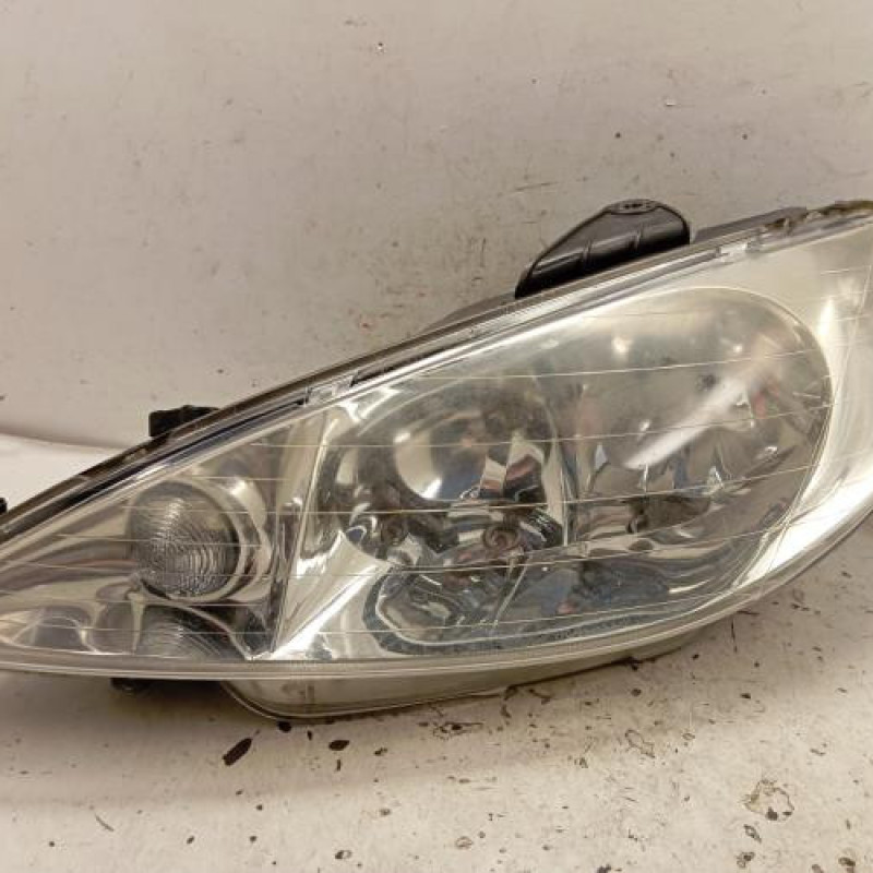 Optique avant principal gauche (feux)(phare) PEUGEOT 206