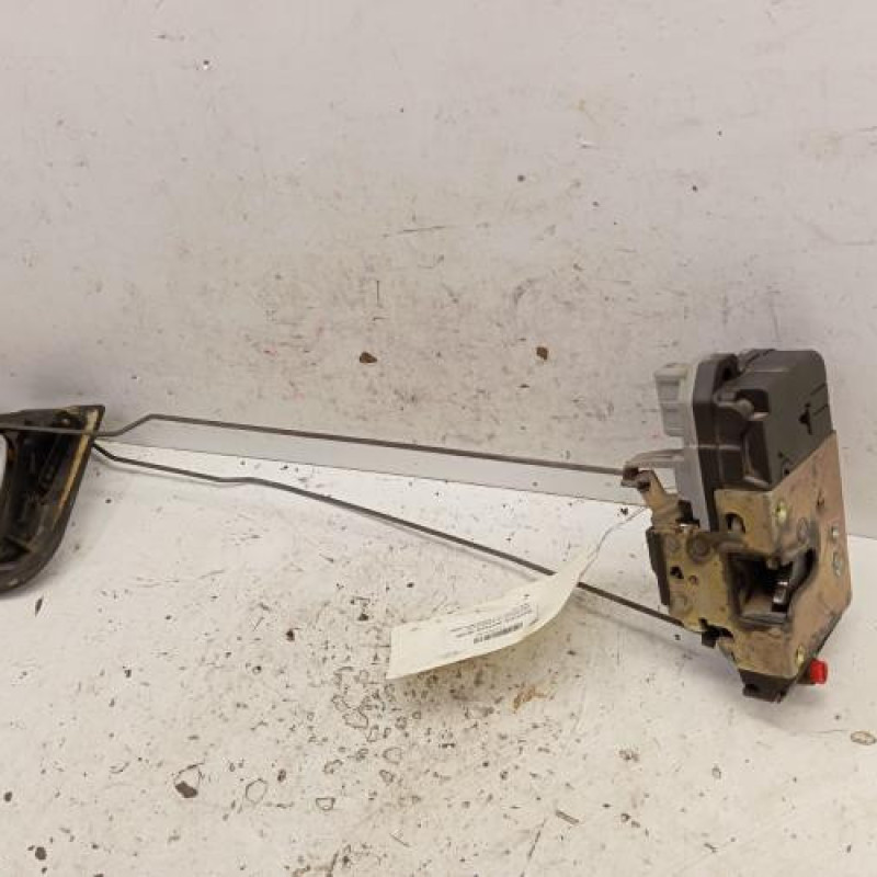 Serrure arriere droit PEUGEOT 206