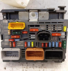 Boitier servitude moteur (BSM) PEUGEOT 5008 1 Photo n°1