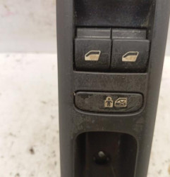 Interrupteur de leve vitre avant gauche PEUGEOT 5008 1