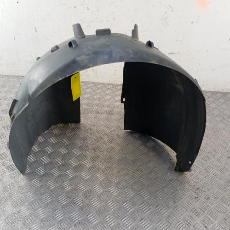 Pare boue avant gauche PEUGEOT 207