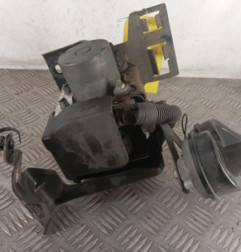 Bloc ABS (freins anti-blocage) PEUGEOT 3008 1 Photo n°3