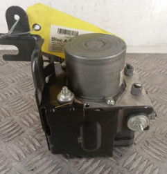 Bloc ABS (freins anti-blocage) PEUGEOT 3008 2 Photo n°4