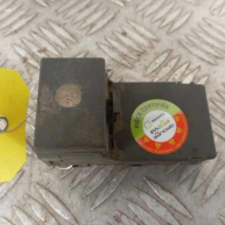 Boitier de prechauffage PEUGEOT 106 Photo n°1