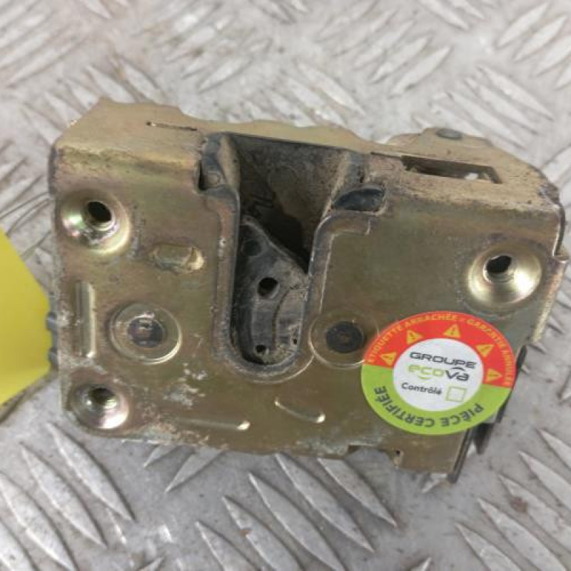 Serrure avant droit RENAULT SUPER 5 Serrure avant droit RENAULT SUPER 5