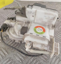 Serrure avant gauche VOLKSWAGEN POLO 3
