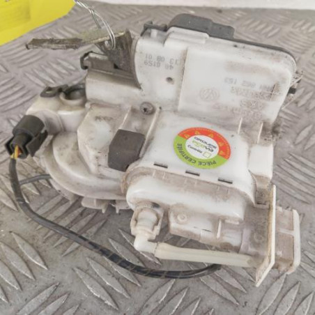 Serrure avant gauche VOLKSWAGEN POLO 3