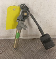 Attache ceinture avant droit PEUGEOT 306 Photo n°1