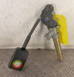 Attache ceinture avant droit PEUGEOT 306