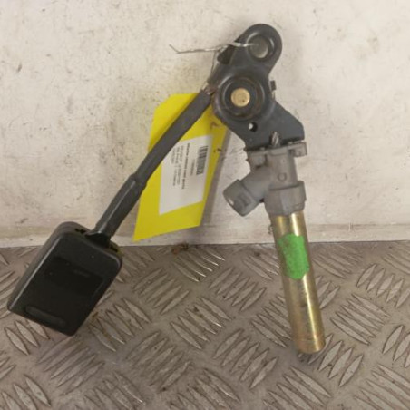 Attache ceinture avant gauche PEUGEOT 306