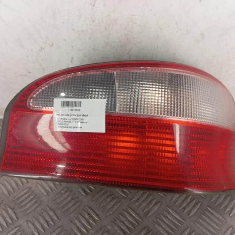 Feu arriere principal droit (feux) CITROEN SAXO