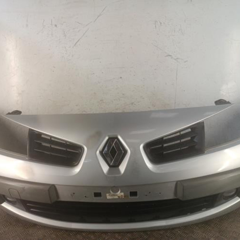 Pare choc avant RENAULT MEGANE 2