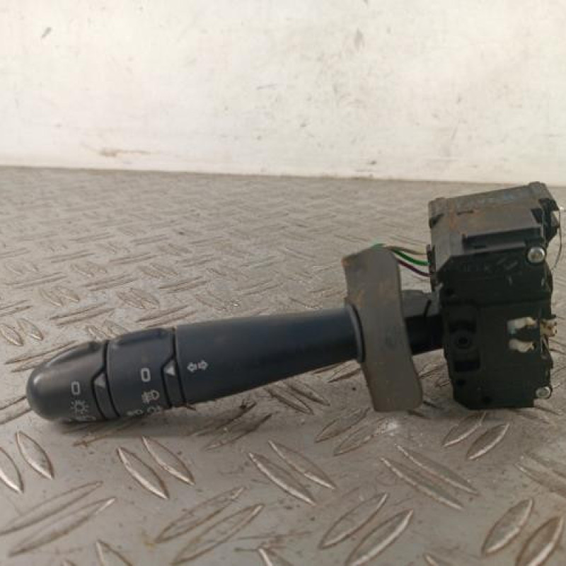 Commodo phare RENAULT CLIO 2