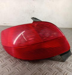 Feu arriere principal gauche (feux) PEUGEOT 206 Photo n°1