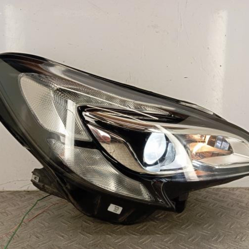 Optique avant principal droit (feux)(phare) OPEL CORSA E