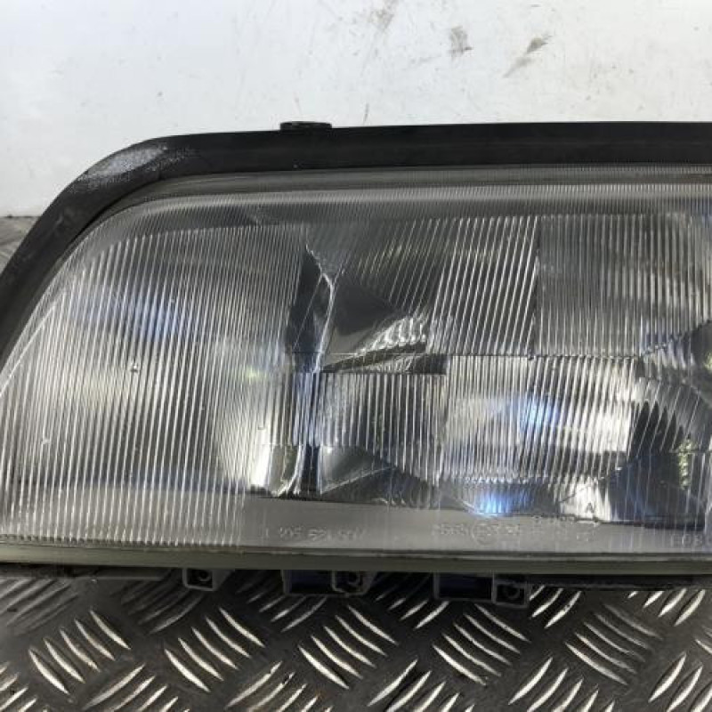 Optique avant principal gauche (feux)(phare) MERCEDES CLASSE C 202