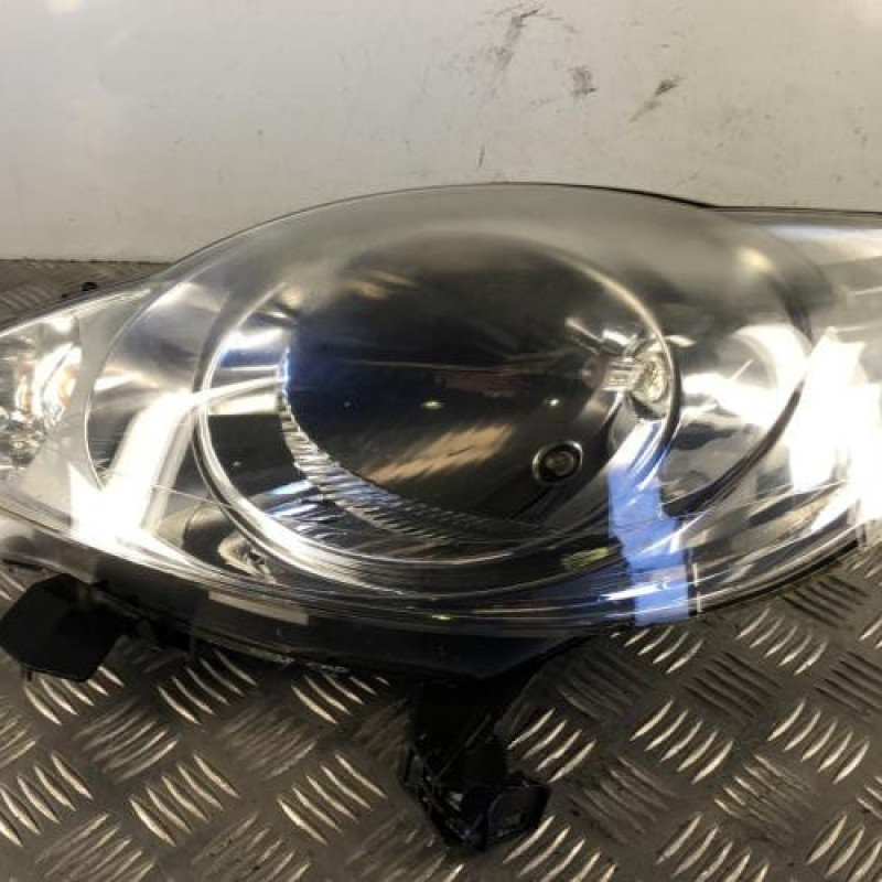 Optique avant principal gauche (feux)(phare) PEUGEOT 107
