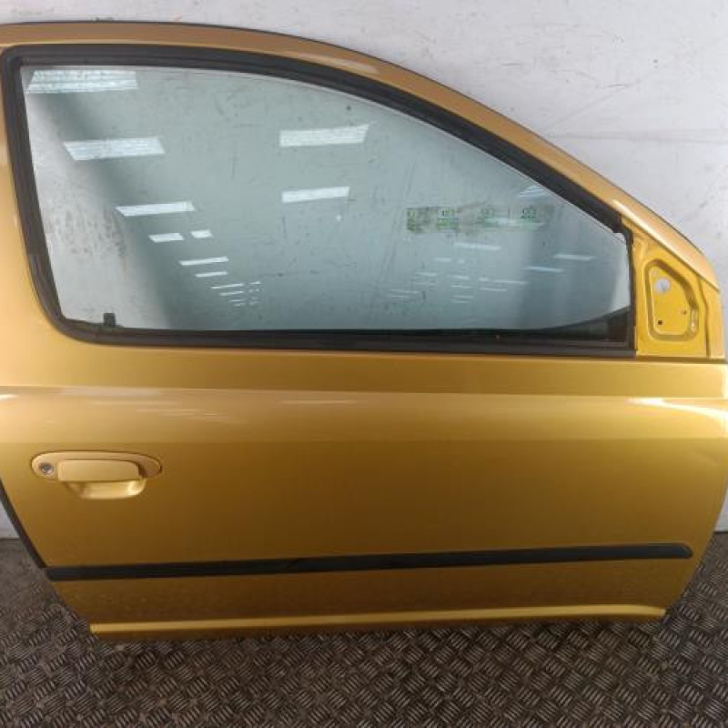 Porte avant droit TOYOTA YARIS 1
