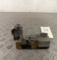 Serrure avant droit PEUGEOT 307