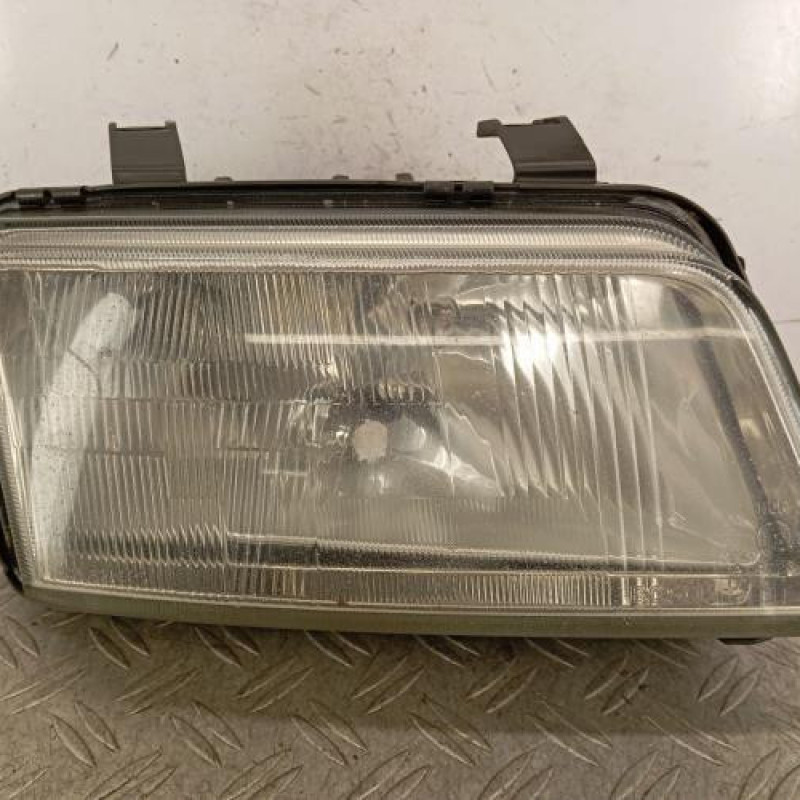 Optique avant principal droit (feux)(phare) AUDI A4 1