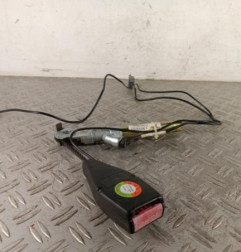 Attache ceinture avant gauche RENAULT CLIO 2